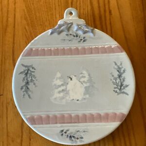 Pfaltzgraff “Winterberry” trivet